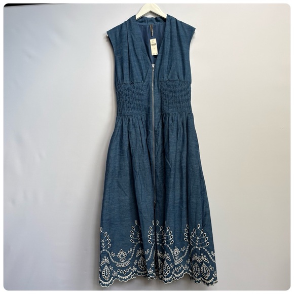 NWT Anthropologie The Tommie Denim Eyelet Trim Dress, M - Picture 2 of 13